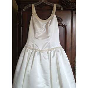 Mori Lee White Satin Pearl Beaded Ballgown Wedding Dress Size 10 Rosette Back